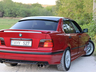 BMW 3 Series foto 2