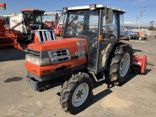 Se vinde Tractor Kubota GL-32 (Cabina) si freza de sol 	21042