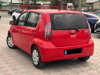 Daihatsu Sirion foto 3