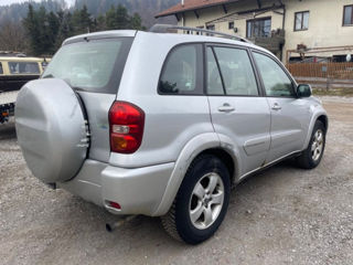 Touyta RAV 4.  2.0 d  2005 foto 3