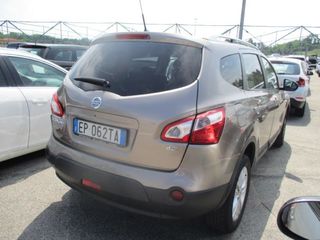 Nissan Qashqai+2 foto 2