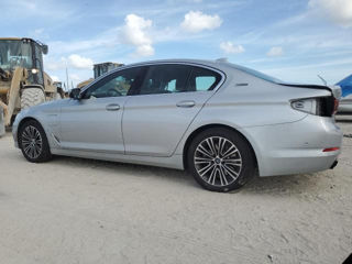 BMW 5 Series foto 2