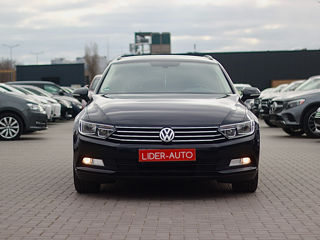 Volkswagen Passat foto 2