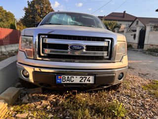 Ford F-150 foto 8