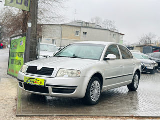 Skoda Superb foto 3