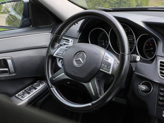 Mercedes E-Class foto 7