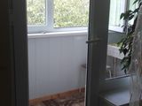 Vind apartament in stare foarte buna , posibil schimb pe apartament in Chisinau fara reparatie foto 4