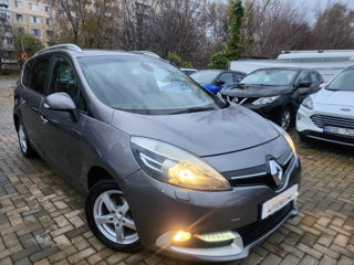 Renault Grand Scenic foto 8