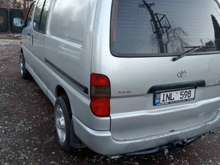 Toyota Hiace foto 5