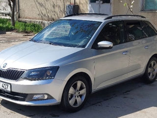 Skoda Fabia foto 2