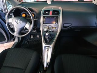 Toyota Auris foto 3