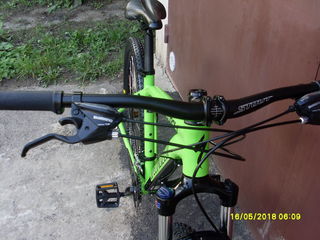 2 biciclete  specialized  S si M  pracric nou urgent foto 5