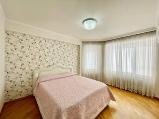 Apartament cu 2 camere, 70 m², Botanica, Chișinău foto 7
