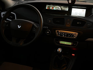 Renault Grand Scenic foto 11