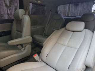 KIA Carnival foto 6