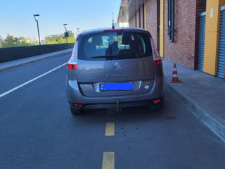 Renault Grand Scenic foto 2