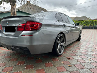 BMW 5 Series foto 2