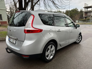 Renault Grand Scenic foto 9