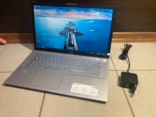 Asus R754 17 inch i7-10Gen 16 RAM SSD 512 фото 0