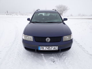 Volkswagen Passat foto 1