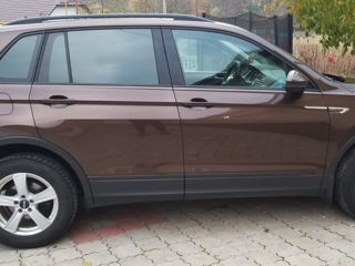 Volkswagen Tiguan foto 2