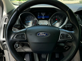 Ford Focus foto 9