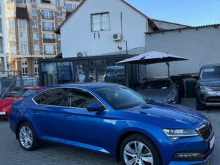 Skoda Superb foto 3