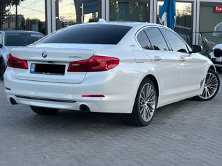 BMW 5 Series foto 4