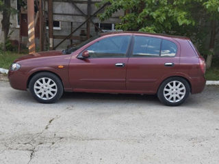 Nissan Almera foto 5