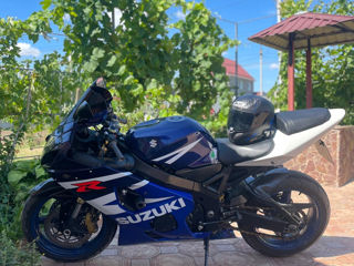 Suzuki Gsx-r 600 foto 3