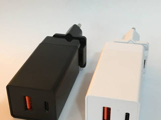 Fast Charger GAN USB/USB-C 65W for Apple iPhone, iPad, Macbook.