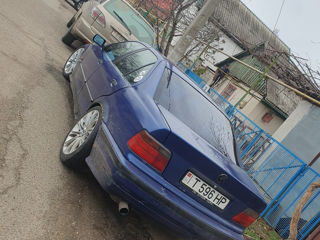 BMW 3 Series foto 3