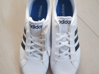 Adidași de firma "Adidas" originali marimea 46 din Anglia foto 3