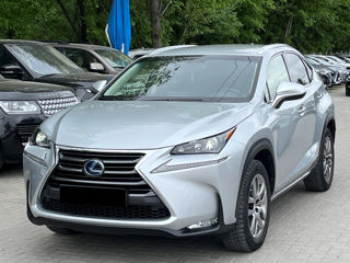 Lexus NX Series foto 1