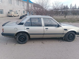 Opel Ascona foto 6