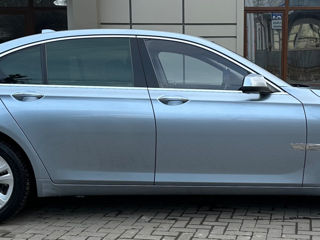 BMW 7 Series foto 4