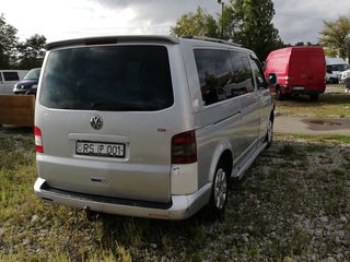 Volkswagen Caravelle foto 4