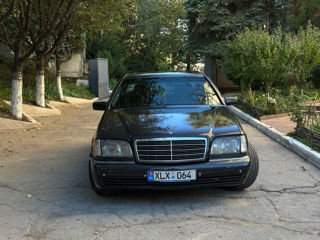 Mercedes S-Class foto 2