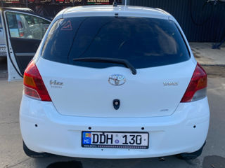 Toyota Yaris foto 9