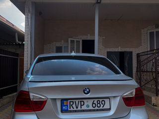 BMW 3 Series foto 1