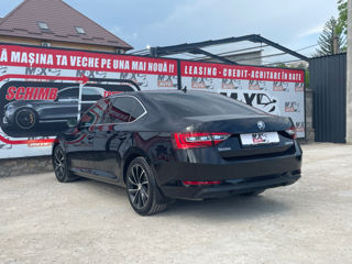Skoda Superb foto 5