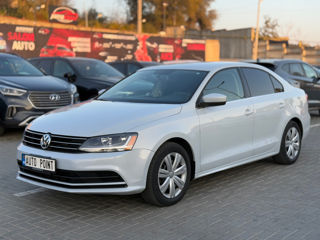 Volkswagen Jetta foto 1