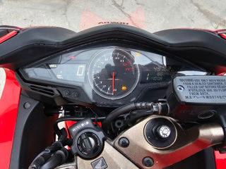 Honda VFR 800F foto 6