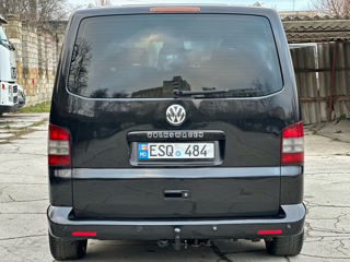 Volkswagen Caravelle foto 6