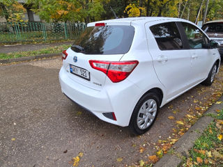 Toyota Yaris foto 3