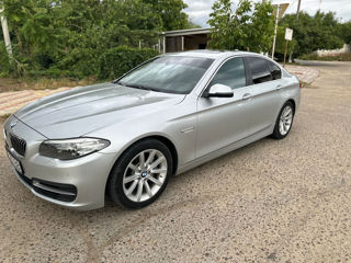 BMW 5 Series foto 3