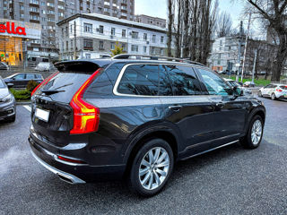 Volvo XC90 foto 9