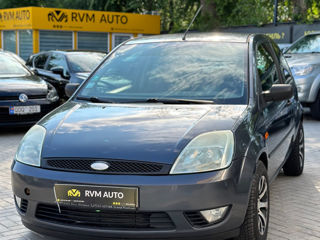 Ford Fiesta foto 1