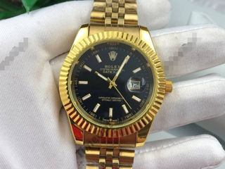 Patek Phillipe, Rolex, Armani, Tommy Hilfiger , Tissot, Casio..