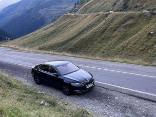 Skoda Superb foto 1